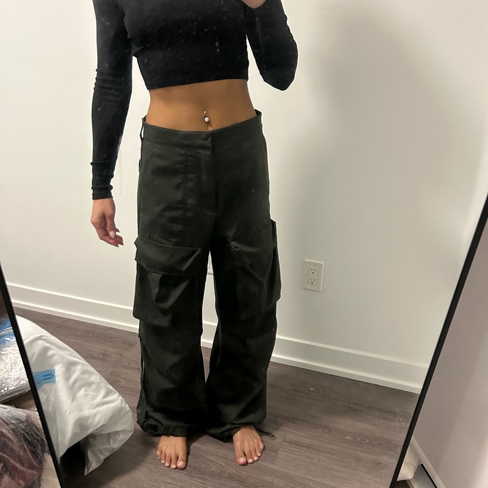 Zara green khaki cargo pants size small
